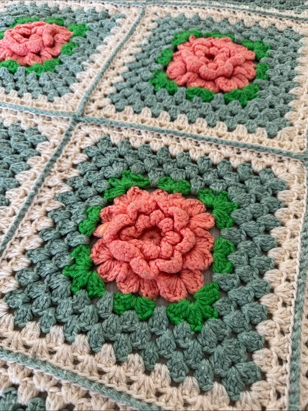 Handmade Pink Rose Granny Square Crochet Throw 3D Flower 80x60 Cottagecore